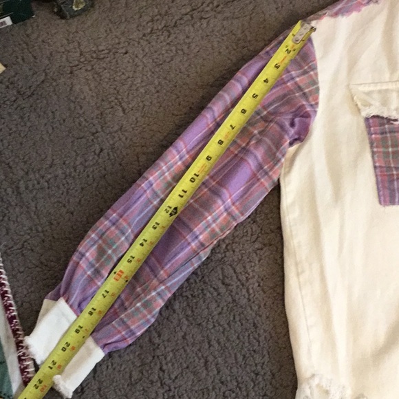 NWOT POL Cream & Purple Flannel Women’s Button Front Shacket - Picture 13 of 16